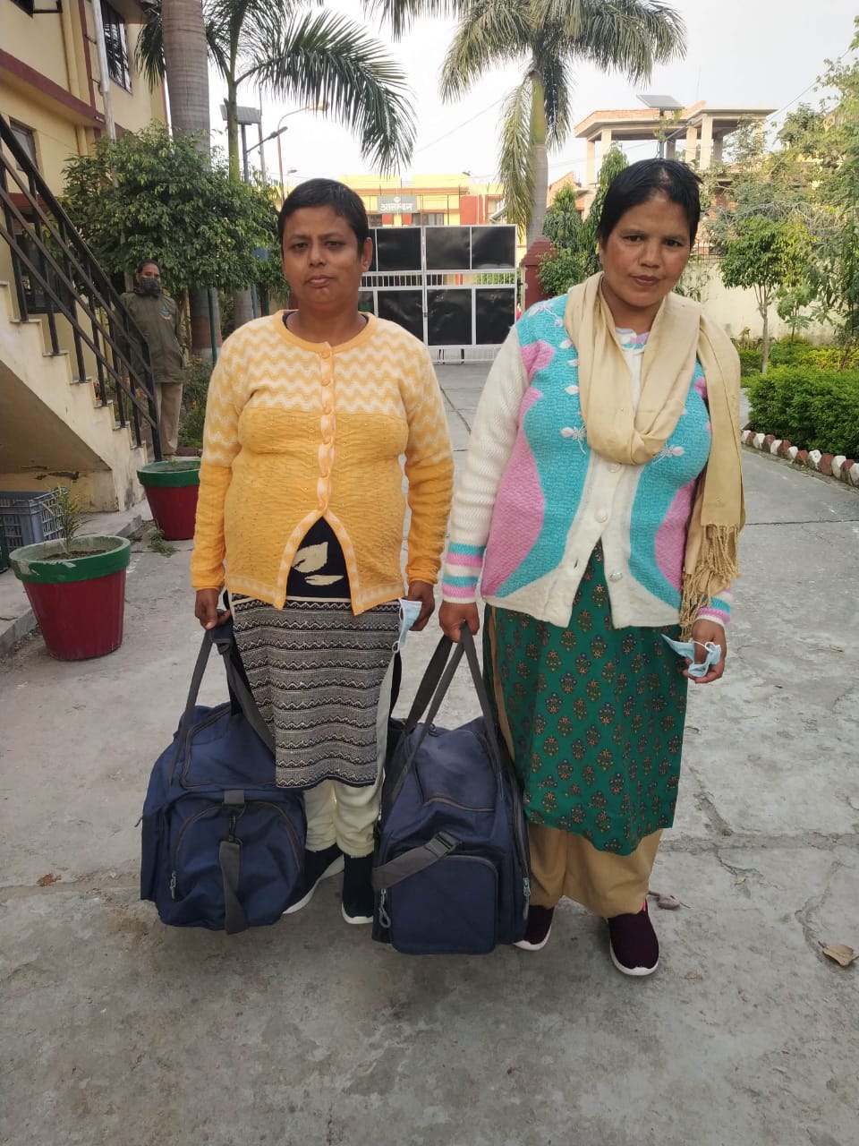 Vinita and Sumitra leave NN